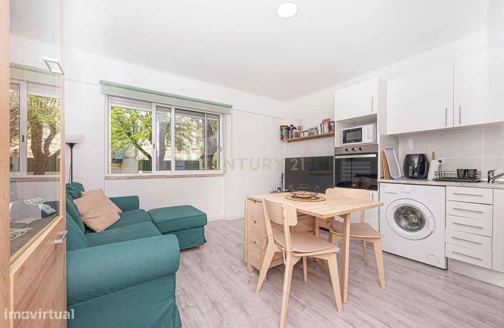 Apartamento T1 na Amadora — Mina De Água, Lisboa