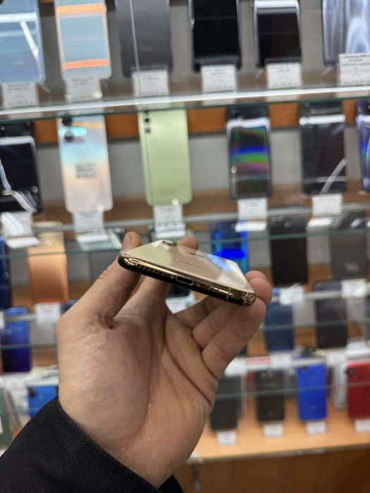 iPhone XS 64 Gb gold Neverlock  акб 98%