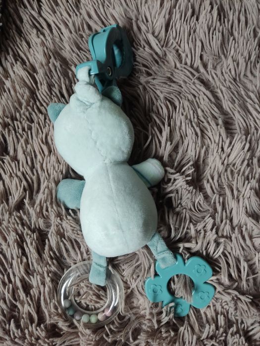 Zawieszka pluszowa miś Smiki grzechotka gryzak dźwięk wibracje