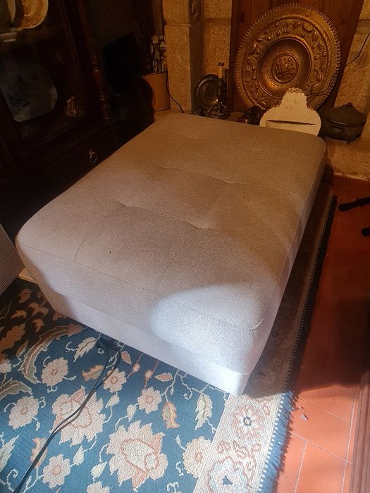 Sofá de luxo semi-novo com chaise  amovível