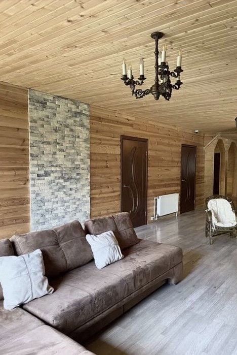 Здається у подобову або довгострокову аренду заміський будинок