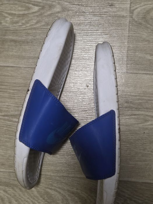 Шльопаці Nike p.36