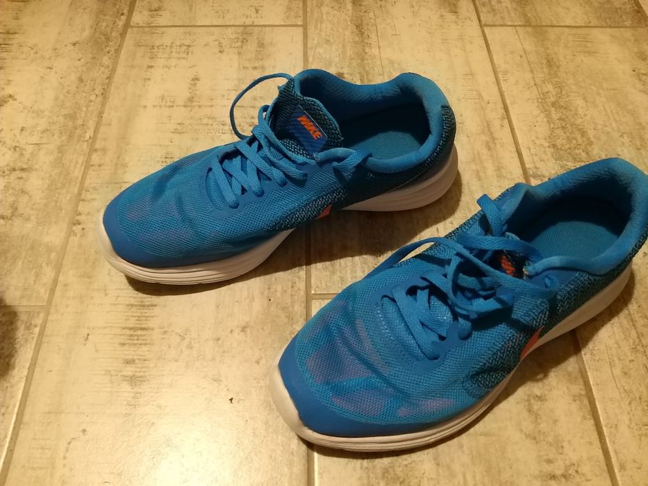 Buty  Nike 38,5   .