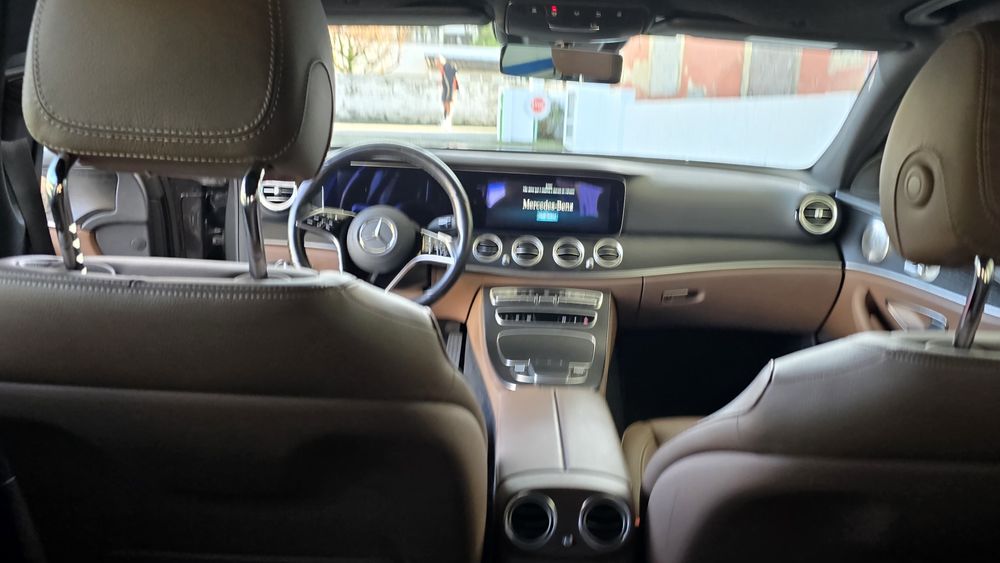 Mercedes Benz E300de 9G-Tronic Full Extras