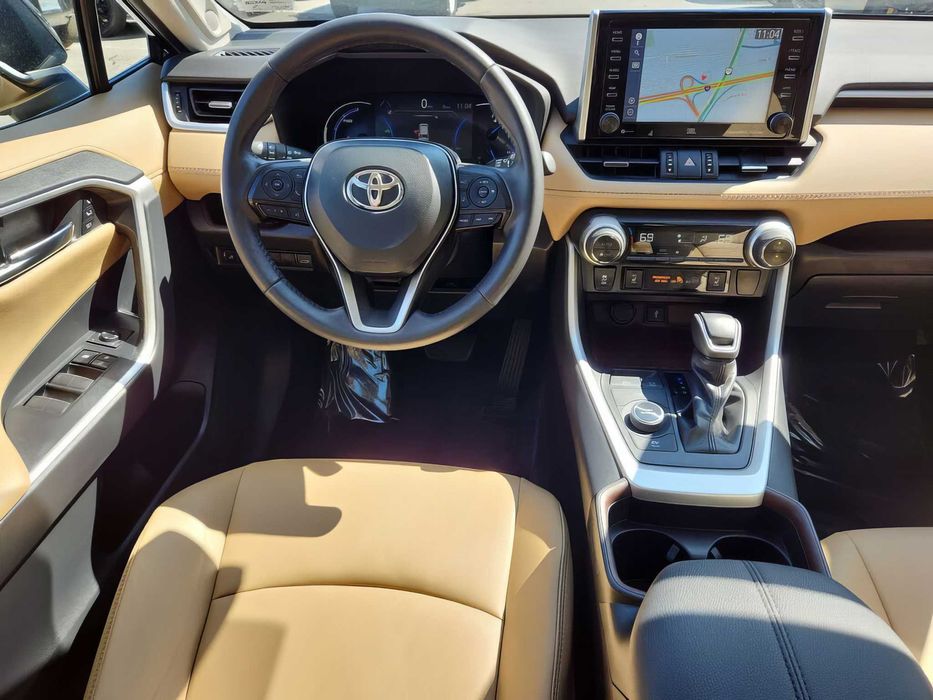 Toyota RAV4 Limited      2021