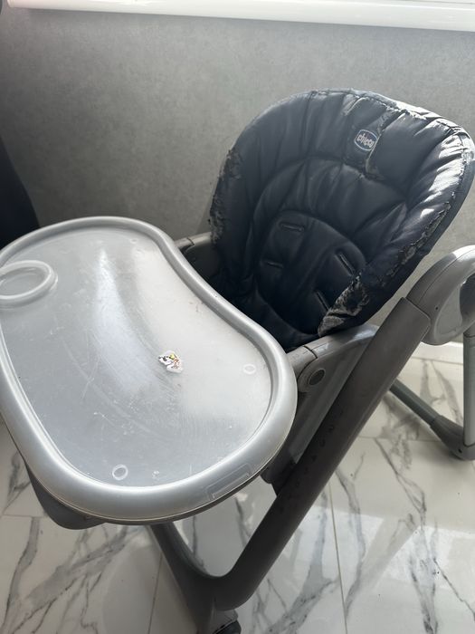 Стільчик chicco poly magic