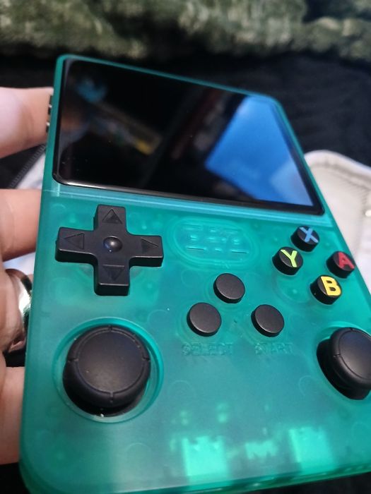 R36S Retro Console, Green, Like New64751560184962123