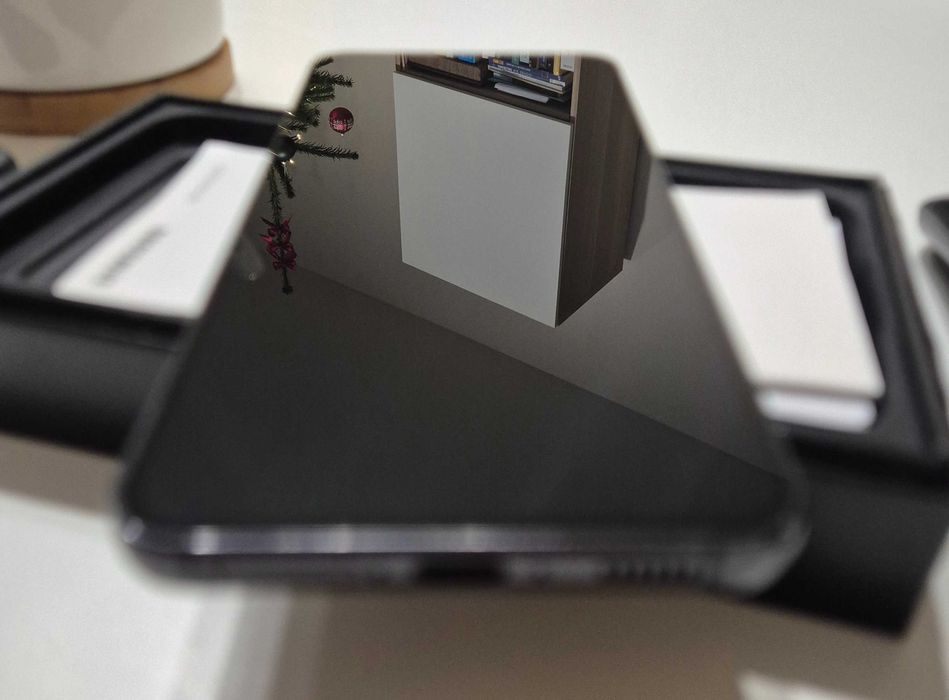 Samsung Galaxy S23 – Phantom Black – 128 GB 100% sprawny