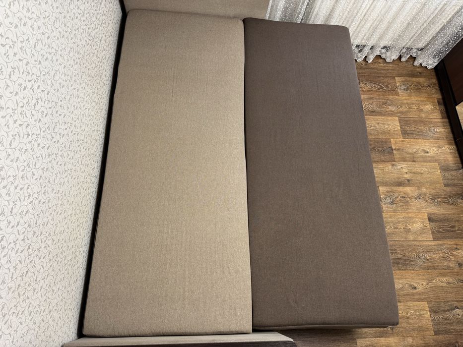 Диван розкладний в чудовому стані