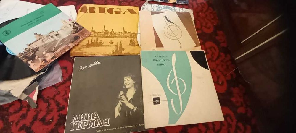 Пластинки продам