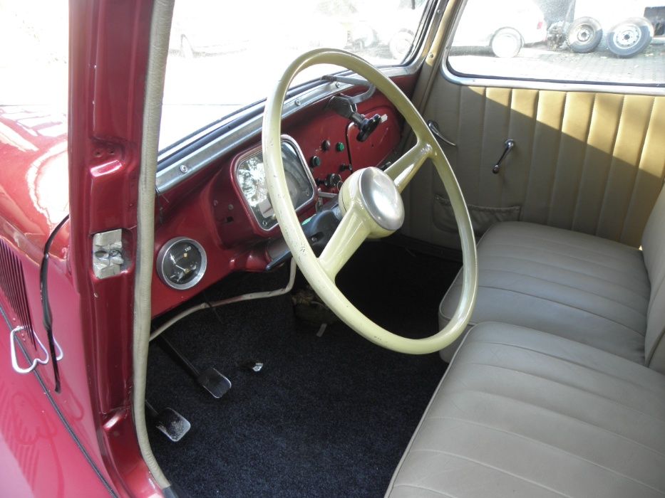 Zabytkowy Citroen BL 11