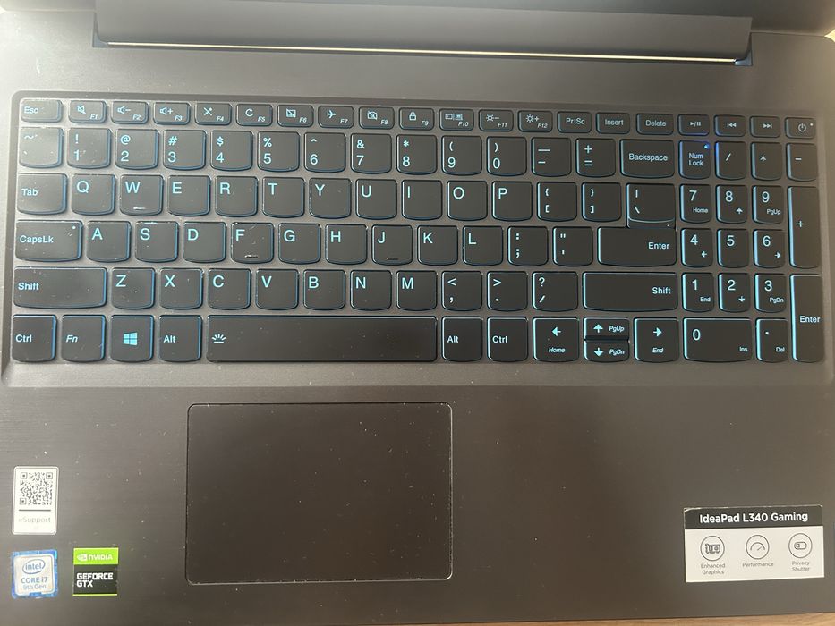 Laptop lenowo.