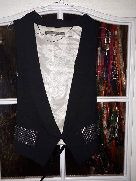 czarna kamizelka zara r. L