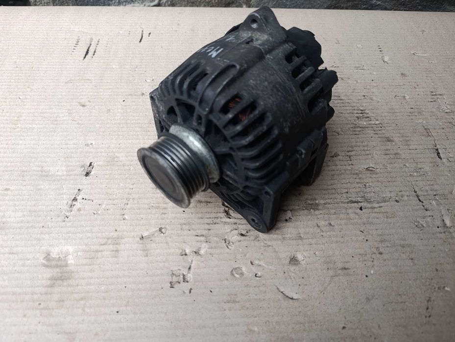 Генератор VW Passat B5 1.9 TDI Audi A4 B5 1.9 TDI 0123515003 028903028 120A Bosch