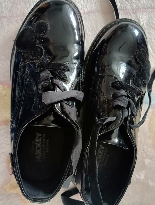 Sprzedam Buty Reserved 32