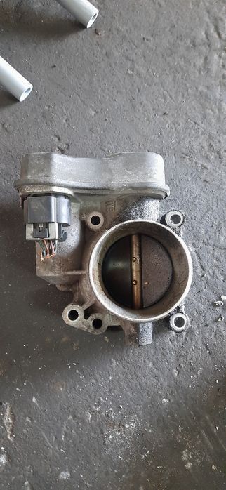 Przepustnica Opel Zafira A 2.2