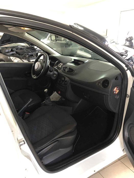Clio 1.5 dci 5 portas