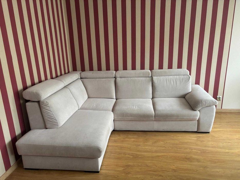 Sprzedam meble do salonu (sofa, stół, krzesła)