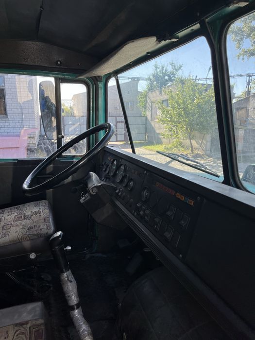 Кабина Краз 65055, 65032, 6510, 260, 6233, 250, В сборе с оперением.