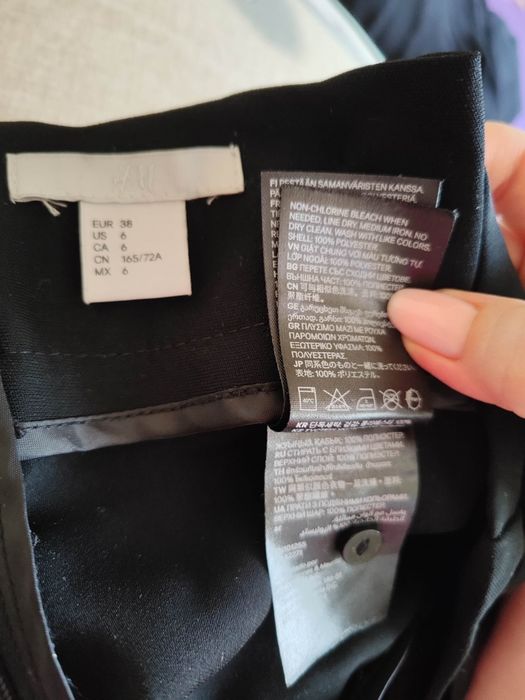 Елегантна чорна спідниця міді H&M з поясом-бантом – Розмір EUR 38 (S/M)