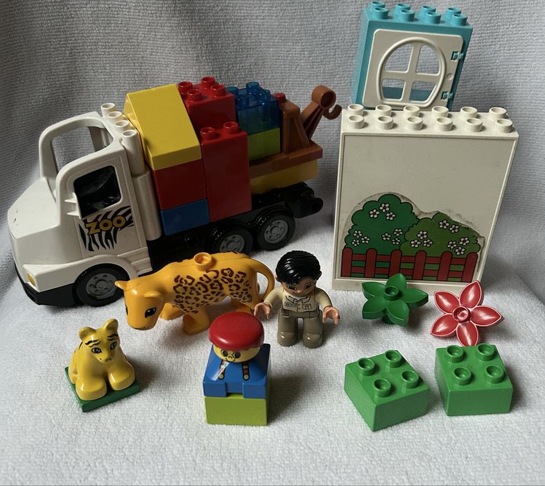 LEGO Duplo zestaw samochód, tygrys Zoo postacie Policjant