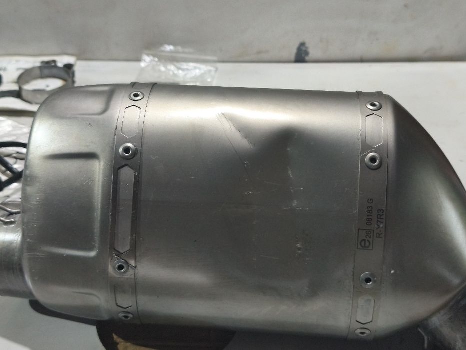 Akrapovic  euro 5 Yamaha R7  / MT 07