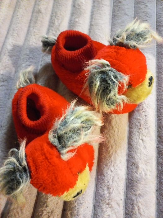 Тапочки для дівчинки