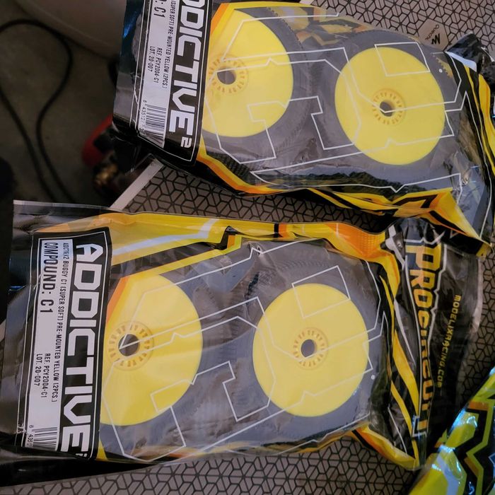 Pneus Procircuit Novos