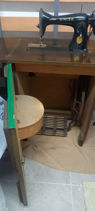 Maquina de costura antiga