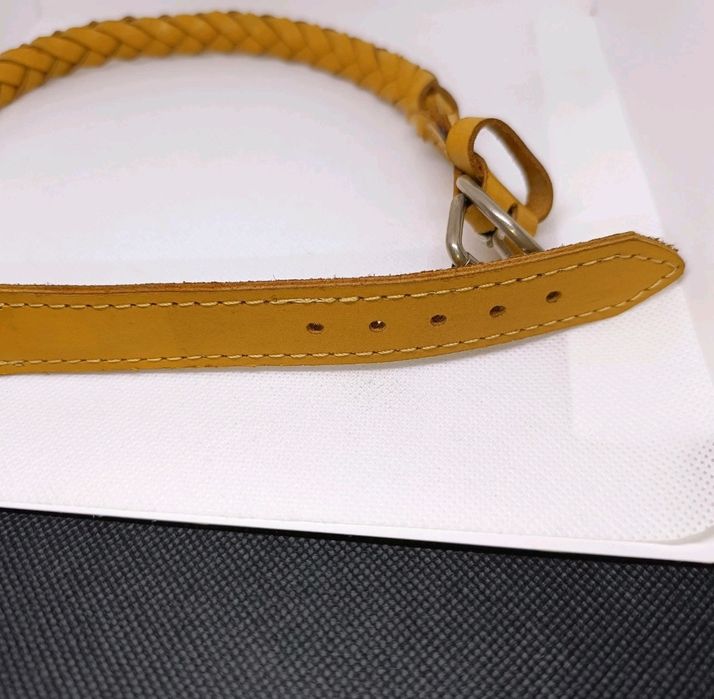 Coleira para cão em pele genuína trabalhada mão amarelo mostarda 60cm