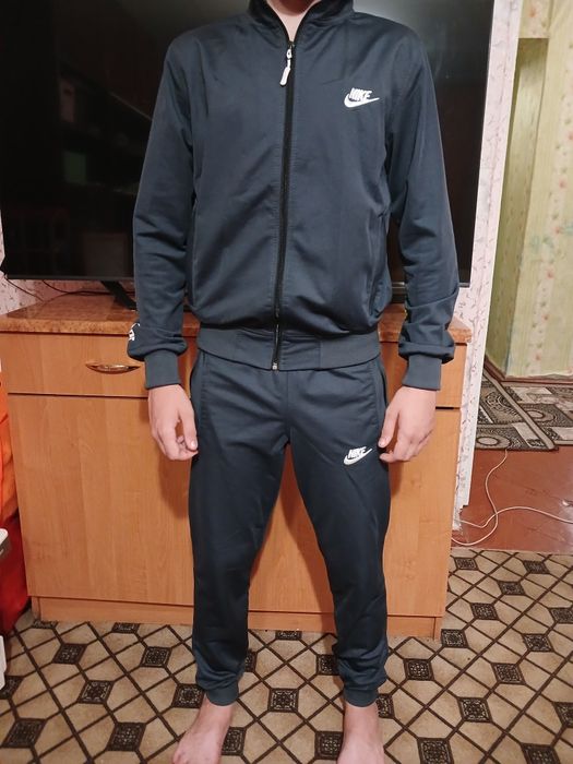 Спортивний костюм