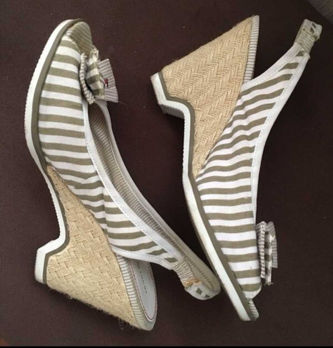Tommy Hilfiger sandały na koturnie 38/39(25 cm)
