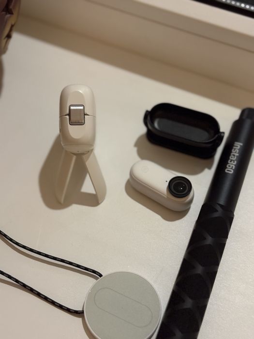 Insta360 GO 2 — маленька камера для великих моментів