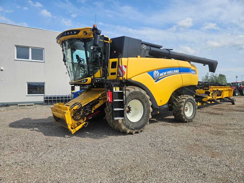 New Holland CX8.90