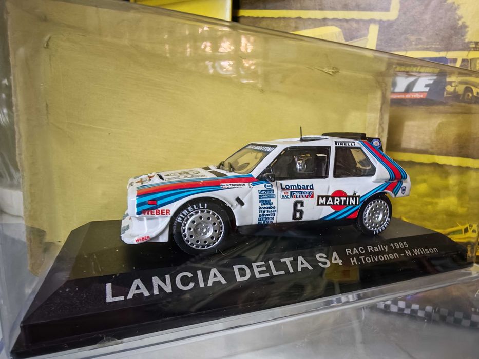 Lancia Delta S4 Martini Rally  - 1:43