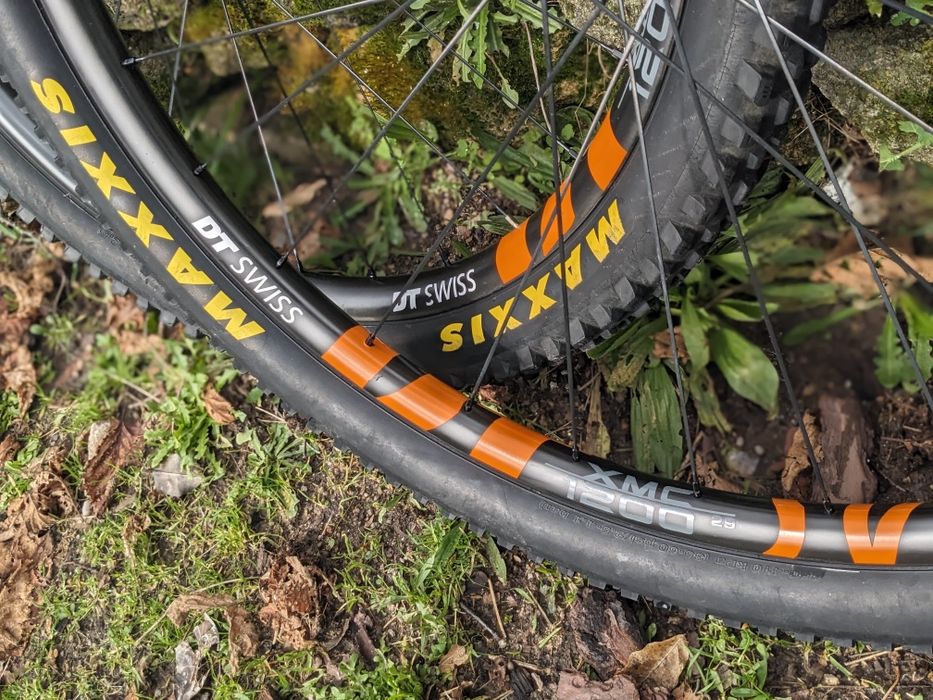 Rodas Carbono 29" DT Swiss XMC 1200
