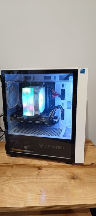 Komputer gamingowy RGB