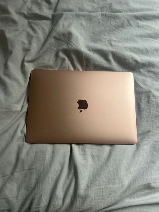 Apple MacBook Air 13 Retina Rose Gold Uszkodzona klawiatura