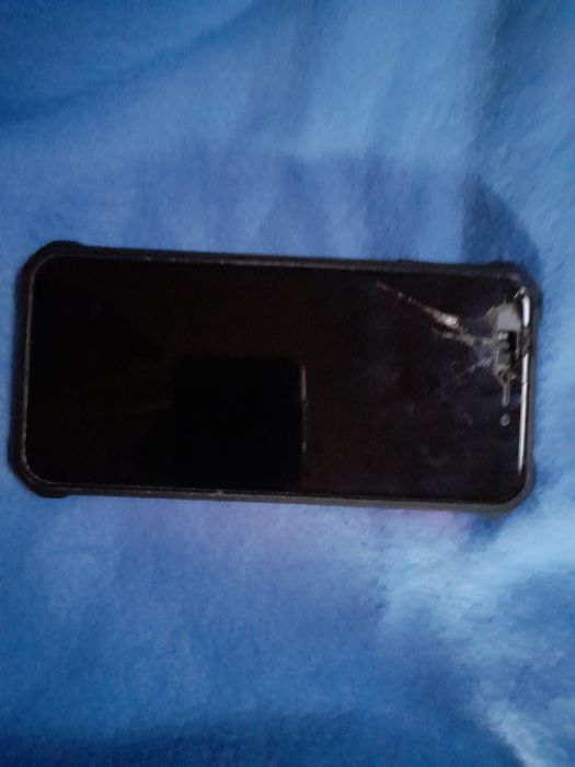 Vendo um celular da marca OUKITEL wp5