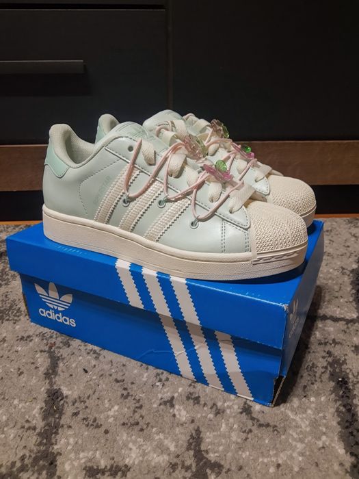Adidas Superstar