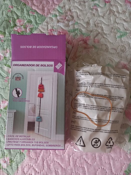 Vendo suporte para malas senhora/casacos