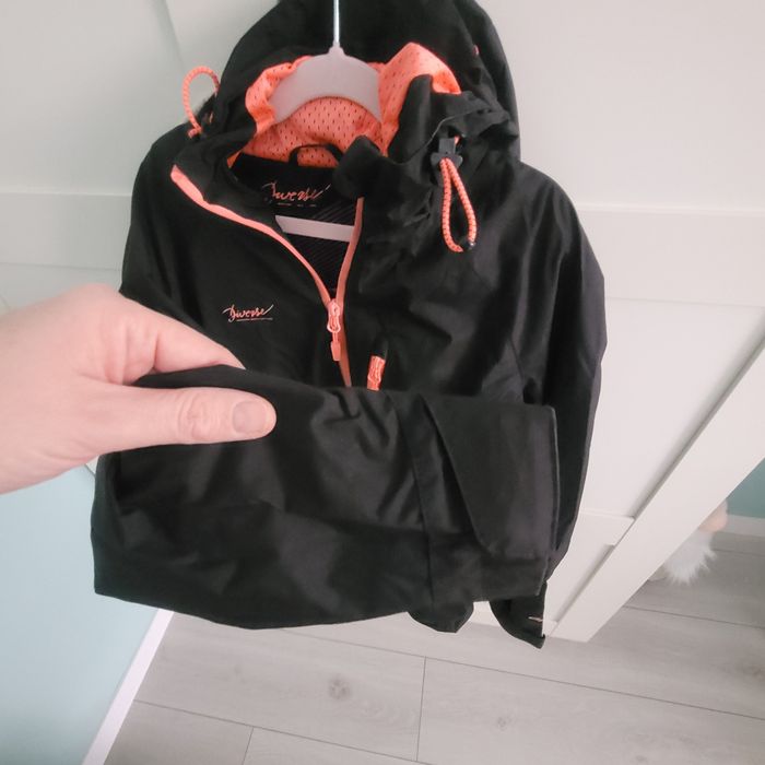 Kurtka damska wiatrówka