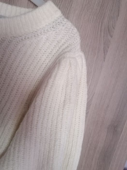 Kremowy krótki sweter Brave Soul XS