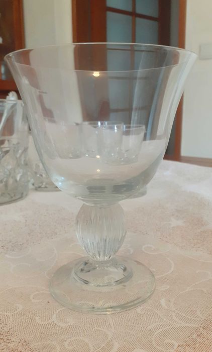 Taça elegante em vidro