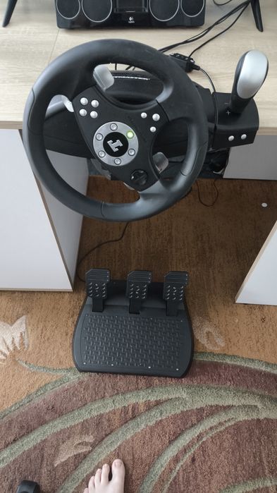 Руль thrustmaster rgt force feeback pro & clutch edition