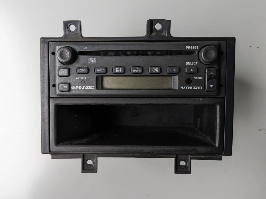 RADIO VOLVO FH FM 20561221
