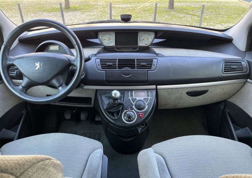 PEUGEOT 807 2.0 HDI NAVTECH