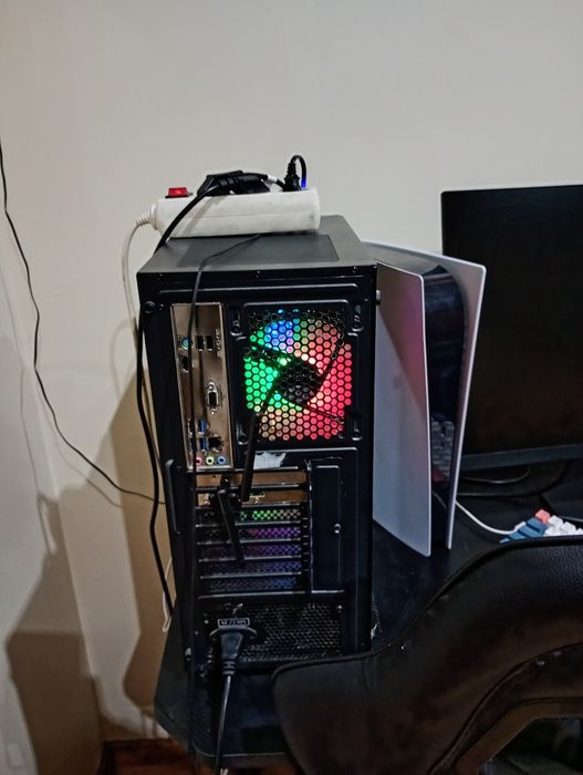 Vendo PC gamer em bom estado