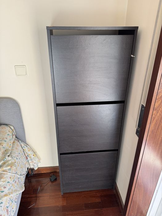 Sapateira ikea otimo estado