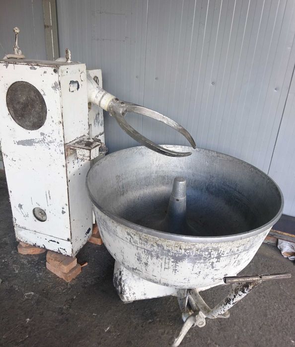 Тестомесильная машина, тестомес дежа каретки, запчасти редуктор ТММ-1М